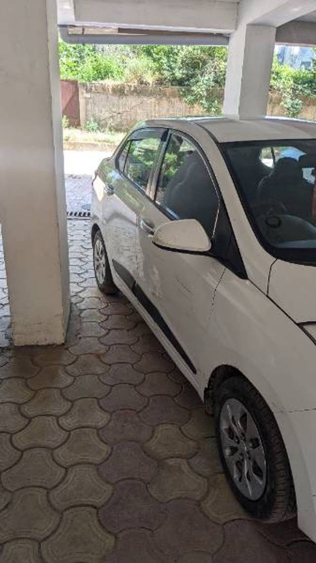 https://images10.gaadi.com/usedgaadi-sellcar/UsedCar/c978ac03-ef46-4d0a-8b46-48e567192101/444095cf-41bd-454f-8ae3-2a02deaa01c9.jpg?imwidth=6402