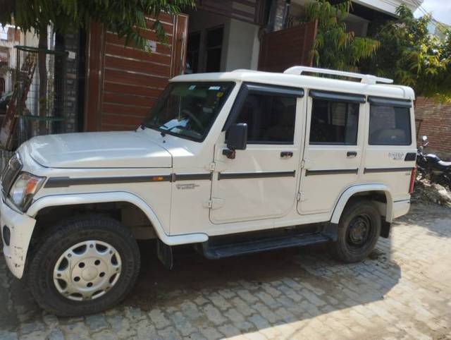 https://images10.gaadi.com/usedgaadi-sellcar/UsedCar/c99e58bf-b46f-4afa-a205-46f104246523/66c43f81-0c7d-429d-a0d4-793edf38e6c7.jfif?imwidth=6401