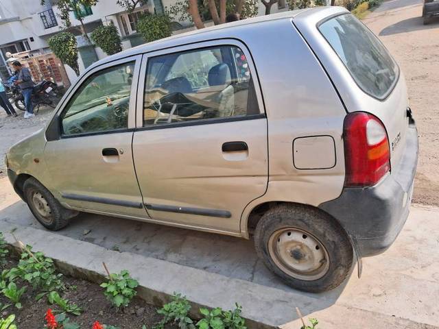 https://images10.gaadi.com/usedgaadi-sellcar/UsedCar/c9c2154d-8878-48be-b938-c254038c9871/bd957590-acef-41cf-921d-8691e6873f3c.jpg?imwidth=6402