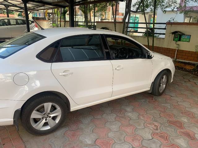 https://images10.gaadi.com/usedgaadi-sellcar/UsedCar/c9d1cd48-6ce8-46da-85a8-18f95a3b707f/f6153991-9db7-4881-9fc0-e21fcdf44a40.jpeg?imwidth=6401