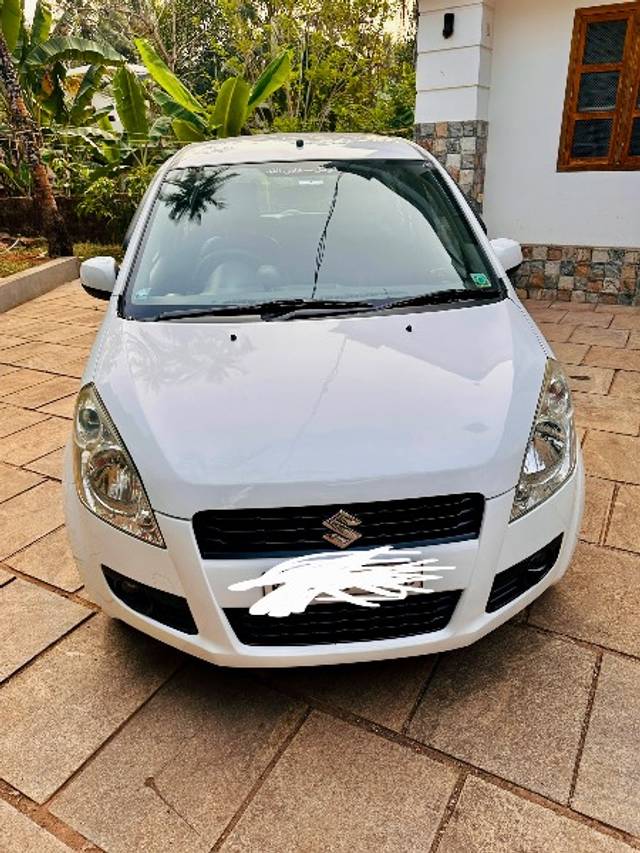 https://images10.gaadi.com/usedgaadi-sellcar/UsedCar/c9d4265b-2e89-478c-8a03-6bf32471f93c/d5b78cdd-fa3f-4fe9-82f0-74ad743632bd.jpeg?imwidth=6400