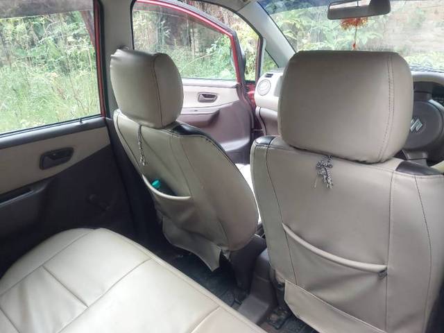 https://images10.gaadi.com/usedgaadi-sellcar/UsedCar/ca10639e-c86f-4569-81ee-0b7752ceaf58/dbaab228-14ac-4d1d-aad7-fa9b48b057e6.jpg?imwidth=6401