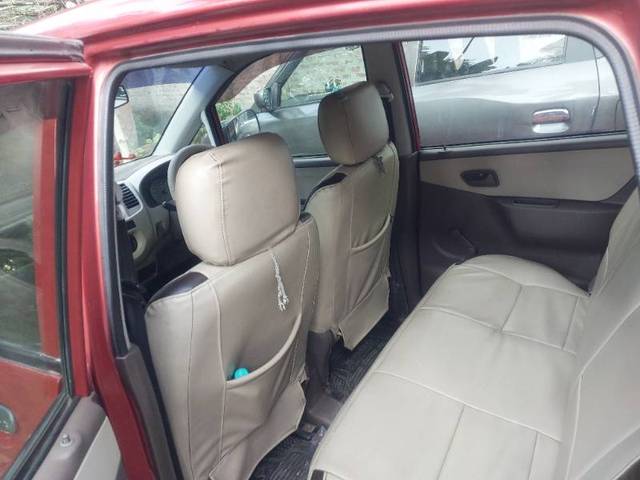 https://images10.gaadi.com/usedgaadi-sellcar/UsedCar/ca10639e-c86f-4569-81ee-0b7752ceaf58/f41f6848-33e8-464e-859b-deb756ebe697.jpg?imwidth=6402