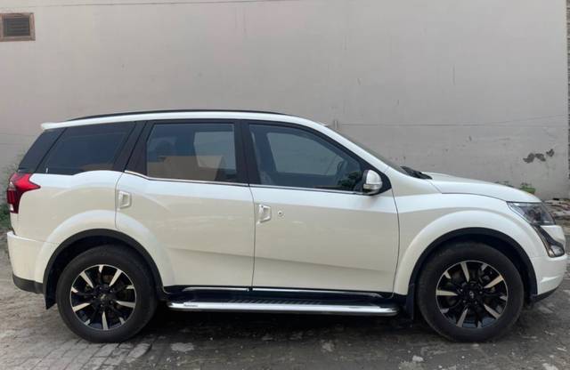 https://images10.gaadi.com/usedgaadi-sellcar/UsedCar/ca55a66d-7f78-42a7-b015-5a810520a2a1/c24e7311-e8b7-4aa2-b118-3ff9c385967c.jpeg?imwidth=6401