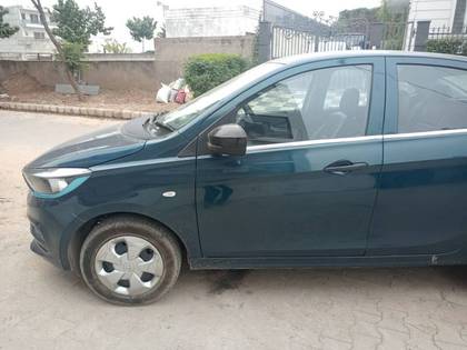 Tata Tigor EV XM Tata Tigor EV XM