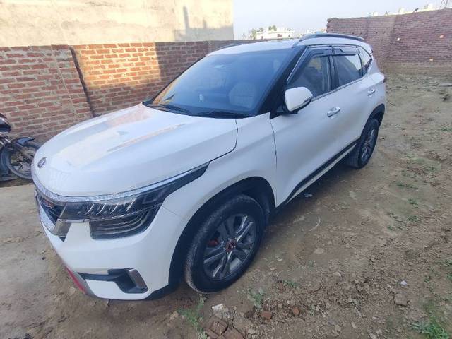 https://images10.gaadi.com/usedgaadi-sellcar/UsedCar/ca6c5573-37ca-430e-8aa2-52adbc711f8b/f9cc30d4-ec2e-4c0f-a20c-f4b0d82d3150.jpg?imwidth=6400