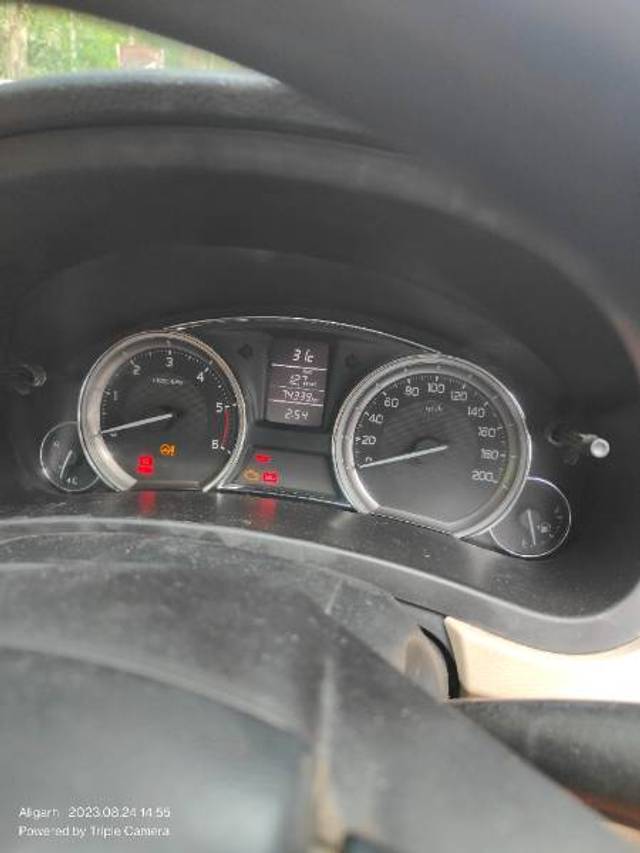 https://images10.gaadi.com/usedgaadi-sellcar/UsedCar/ca8e3ce9-250c-46d7-bd02-6956bece7626/803830de-1608-4cf3-a22d-5fdbcdd0504c.jpg?imwidth=6401