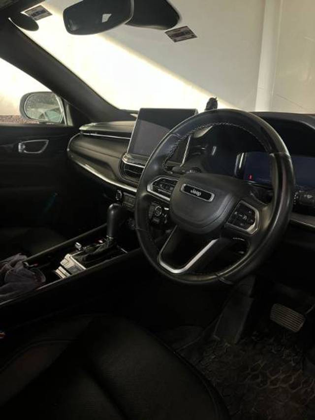 https://images10.gaadi.com/usedgaadi-sellcar/UsedCar/cac31647-e2e6-4612-ac56-80dbe04583fb/a8e30d5c-0c37-4b18-819f-2f11339c616e.jpg?imwidth=6401