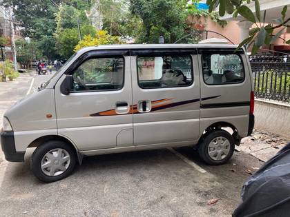 Maruti Eeco 7 Seater Standard BSIV Maruti Eeco 7 Seater Standard BSIV