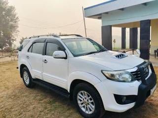 Toyota Fortuner 2011-2016 Toyota Fortuner 4x4 MT