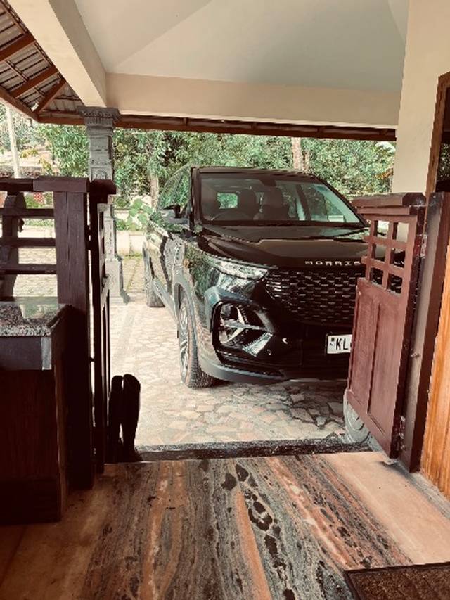 https://images10.gaadi.com/usedgaadi-sellcar/UsedCar/cb213dbb-d0ae-48c5-83b9-2c382c988e5f/de052c76-ca62-4723-9835-9a54883e8fc1.jpeg?imwidth=6400