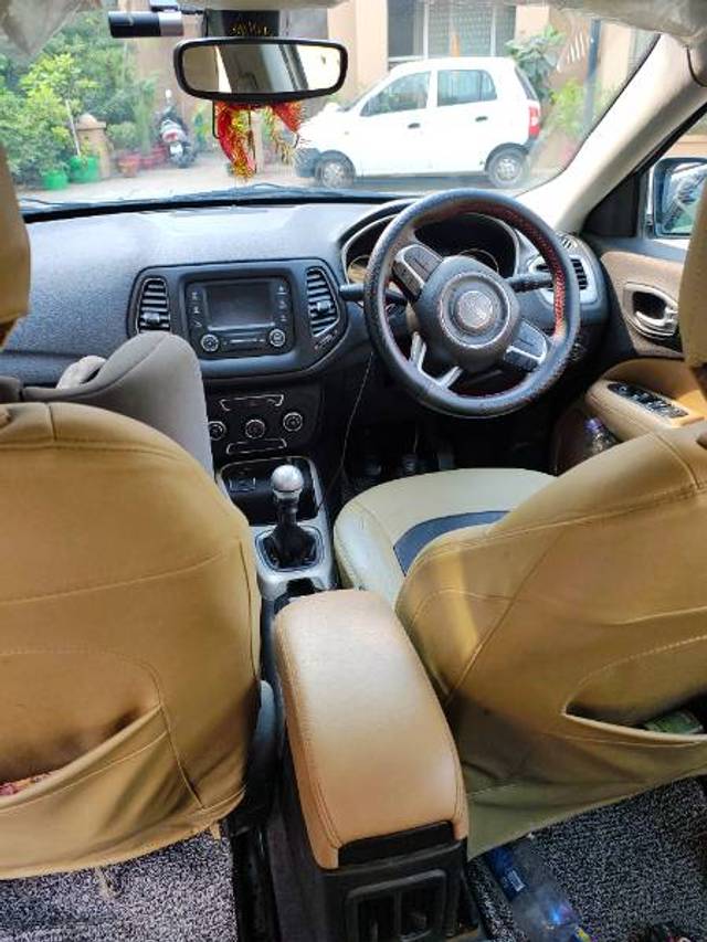 https://images10.gaadi.com/usedgaadi-sellcar/UsedCar/cb7e3aa1-df10-4edb-8c42-6733b5b83265/c080fa88-38f8-4864-a80b-5bb854be97dd.jpg?imwidth=6402