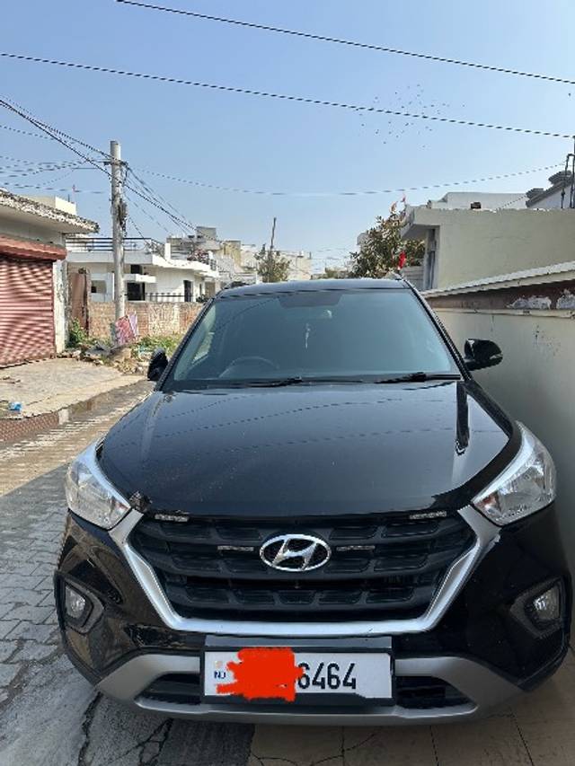 https://images10.gaadi.com/usedgaadi-sellcar/UsedCar/cbe52326-cbd7-4a0b-83cc-a80f71ba5298/9526c5b8-599d-40c0-b6cb-57eb058253fb.jpeg?imwidth=6400