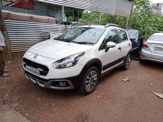 https://images10.gaadi.com/usedgaadi-sellcar/UsedCar/cc2d120f-3419-45b4-842c-0a73512c4718/273b436c-6cb1-4ca4-b441-afdfa1ff6167.jpg?imwidth=6401