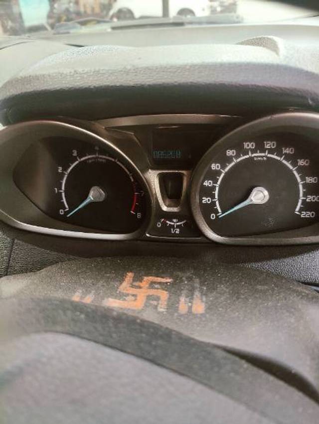 https://images10.gaadi.com/usedgaadi-sellcar/UsedCar/cc3184d5-47f9-469c-9084-255af1da3d7d/f0c29f6d-27d1-496a-a1a0-bed0c1e30c1b.jpg?imwidth=6402