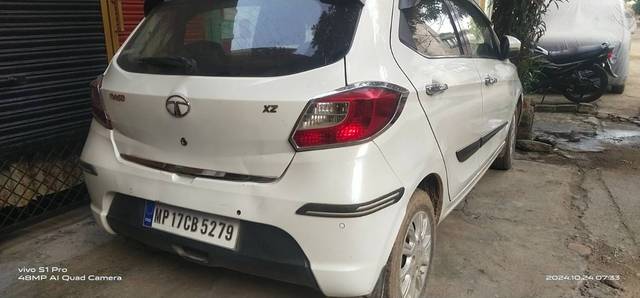 https://images10.gaadi.com/usedgaadi-sellcar/UsedCar/cc32b9b5-e978-4489-ac13-f4c1aeeb19b9/cb8ef071-13cf-49fa-84f3-829c75b81646.jpg?imwidth=6402