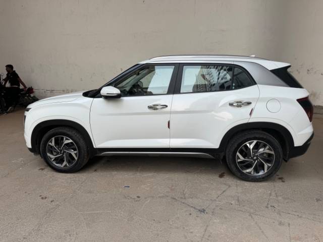 https://images10.gaadi.com/usedgaadi-sellcar/UsedCar/cc3732d5-21d3-4858-8b74-ff7fa3253a50/c5d45fd7-f093-4a4d-9219-554c944393eb.jpeg?imwidth=6402