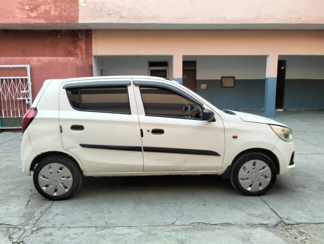 https://images10.gaadi.com/usedgaadi-sellcar/UsedCar/cc399987-e75c-42bd-86c7-ae7b144cdc78/f760ad7b-a83d-4b52-a9e0-f2a05cca9950.jpg?imwidth=6401