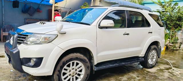 https://images10.gaadi.com/usedgaadi-sellcar/UsedCar/cc3d2c0b-dc27-4108-b009-34ef1303ab4d/597cf6d9-b5f3-4786-b507-926e2867a4b6.jpg?imwidth=6402