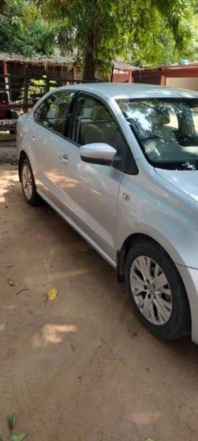 https://images10.gaadi.com/usedgaadi-sellcar/UsedCar/cc81262e-a27a-405c-a2ff-d4e141f4a6fe/cdbedc0d-bf9b-4d0c-93c4-664cddd525c5.jpg?imwidth=6400