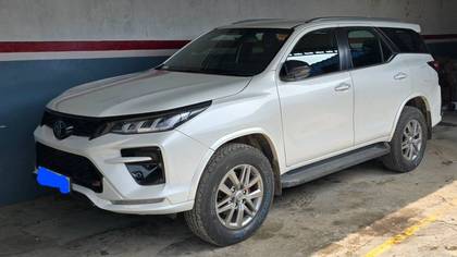 Toyota Fortuner GR S 4X4 Diesel AT