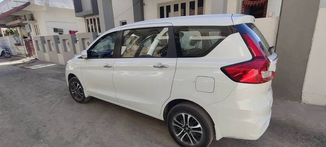 https://images10.gaadi.com/usedgaadi-sellcar/UsedCar/cd2a8916-ba67-4aff-a5cb-c08039869097/3c856b0a-9e88-4ff0-bad1-f1c6cc282ce2.jpg?imwidth=6401