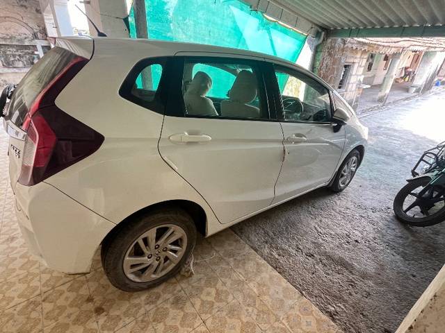 https://images10.gaadi.com/usedgaadi-sellcar/UsedCar/cd946fb6-35f2-40dc-90be-060b22ecc6e3/4f90e0a6-0ddf-4ea0-8651-7136a65ab234.jpeg?imwidth=6400