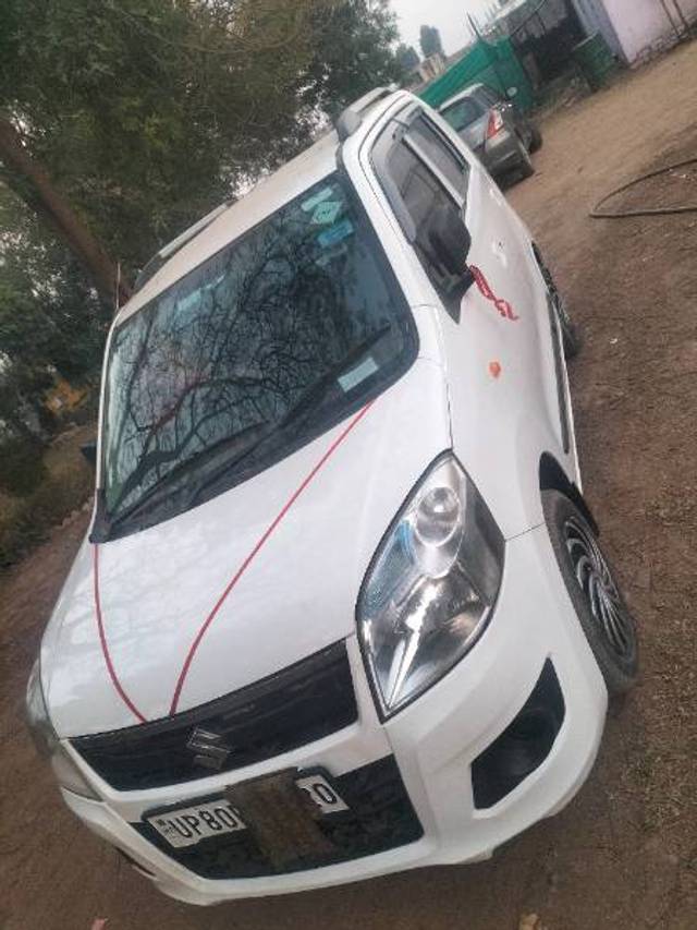 https://images10.gaadi.com/usedgaadi-sellcar/UsedCar/cdd6fbe4-4562-4d97-bbe0-d3bfcc3d9ccc/e8ee497e-5fc7-49cd-9d3a-7769825d0a3e.jpg?imwidth=6400