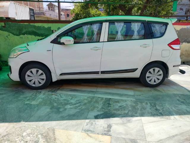 https://images10.gaadi.com/usedgaadi-sellcar/UsedCar/cde136d0-b0df-458a-b6a7-798d2ce4e5b1/594414cc-ba5d-4b49-a7cb-fc08392efcbd.jpg?imwidth=6401