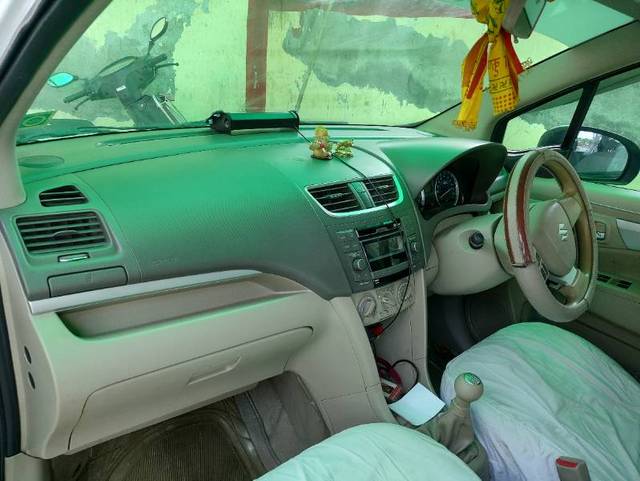 https://images10.gaadi.com/usedgaadi-sellcar/UsedCar/cde136d0-b0df-458a-b6a7-798d2ce4e5b1/5d933c82-d79c-4a8a-8a09-4351aec32fa2.jpg?imwidth=6402