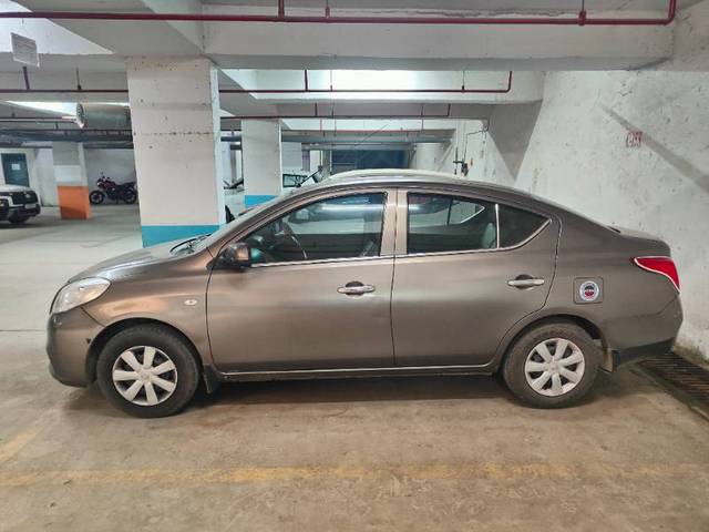 https://images10.gaadi.com/usedgaadi-sellcar/UsedCar/cdf25f59-5293-42d9-968c-2a6ac1a15103/37e73c62-bb21-4685-8f76-38e031fc890b.jpg?imwidth=6402