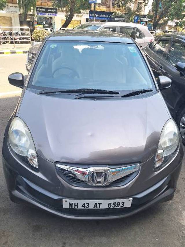 https://images10.gaadi.com/usedgaadi-sellcar/UsedCar/ce2de273-9c0c-411c-a998-2ea584275dfb/183eb3aa-53a7-40b9-a931-de7de418c5be.jpg?imwidth=6400