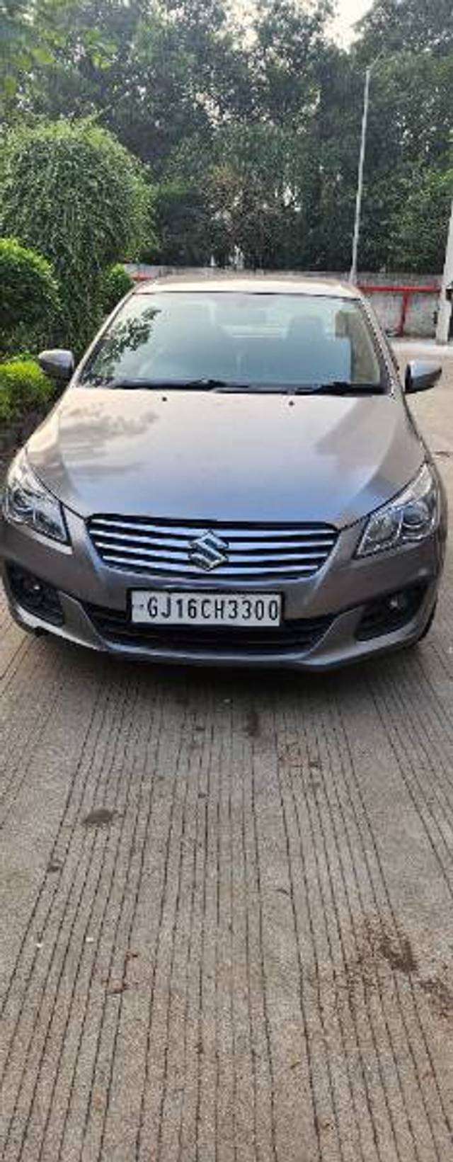 https://images10.gaadi.com/usedgaadi-sellcar/UsedCar/ce3d861b-d79d-4d42-a186-416f6272efca/6e9a287e-f3b3-471f-a4bc-790e42c9f225.jpg?imwidth=6400