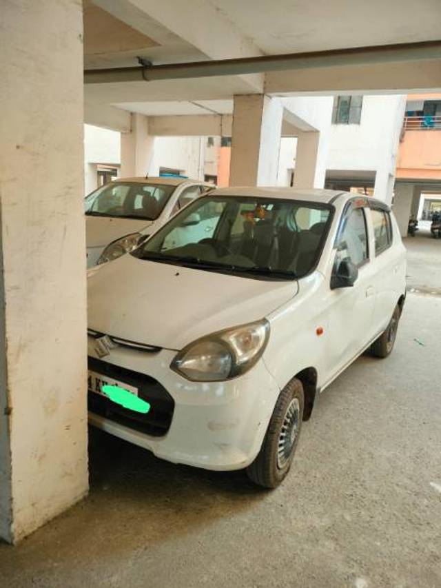 https://images10.gaadi.com/usedgaadi-sellcar/UsedCar/ce60e9b2-d26b-4843-99f4-d2e3d882f5ed/684cd491-88c0-4afc-bf9f-a7893a67897b.jpg?imwidth=6402