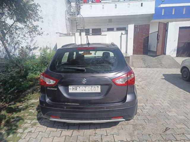 https://images10.gaadi.com/usedgaadi-sellcar/UsedCar/ce7f4349-4724-4968-8571-1a4a38508c3d/3d1da41c-a595-41b3-9127-ea5db838b0b9.jpg?imwidth=6400