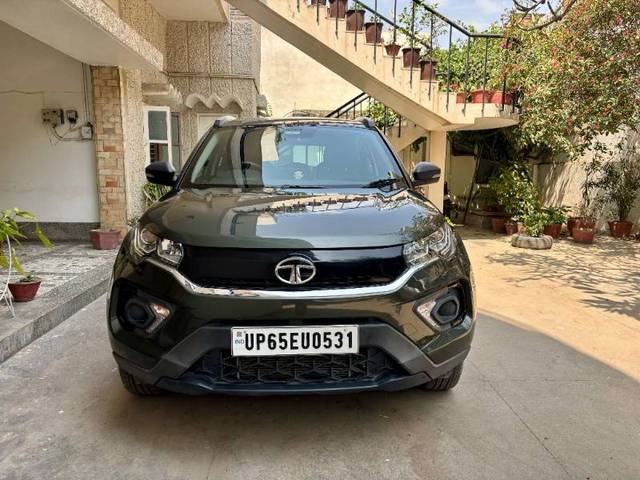 https://images10.gaadi.com/usedgaadi-sellcar/UsedCar/ce984b21-dc5b-4a46-a930-7deb47a7eede/97873fc4-054e-4f2f-a6e1-1875b9443075.jpg?imwidth=6400