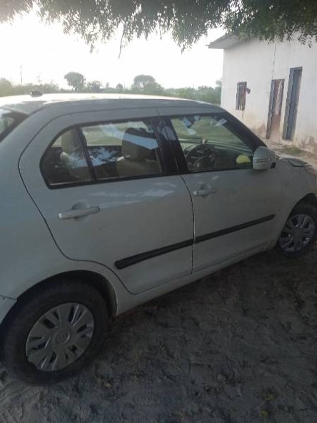 https://images10.gaadi.com/usedgaadi-sellcar/UsedCar/cef2562d-7243-4dc8-b7ae-4b8caca64f6e/34fa8099-8009-4184-a944-2805398ec7d0.jpg?imwidth=6402