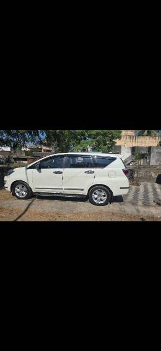 https://images10.gaadi.com/usedgaadi-sellcar/UsedCar/cf291e9d-0067-41fb-ab77-dff42df02f95/f0fdd40c-0777-4dcd-b254-5d5f54bf3bd6.jpg?imwidth=6400