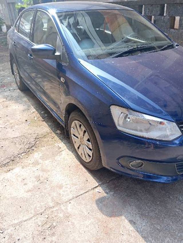 https://images10.gaadi.com/usedgaadi-sellcar/UsedCar/cf9d32fd-5810-4c77-a783-75d7069b48a2/40d2d5b0-7f95-4e96-85fa-866d38ae129b.jpg?imwidth=6400