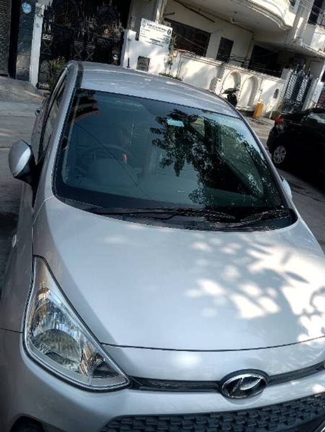 https://images10.gaadi.com/usedgaadi-sellcar/UsedCar/cfa2bd3e-e6ea-47ce-b0b6-1a167b0e4115/96899e9b-db71-47d3-a7d9-57462eca596d.jpg?imwidth=6400