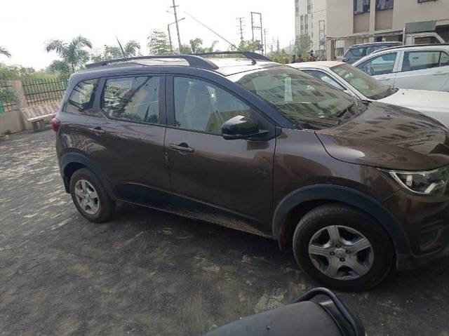 https://images10.gaadi.com/usedgaadi-sellcar/UsedCar/cfa4592b-c710-4794-b8ae-8c3c0f805a2a/347dcba2-944e-4776-9b85-9a047d97c84a.jpg?imwidth=6400