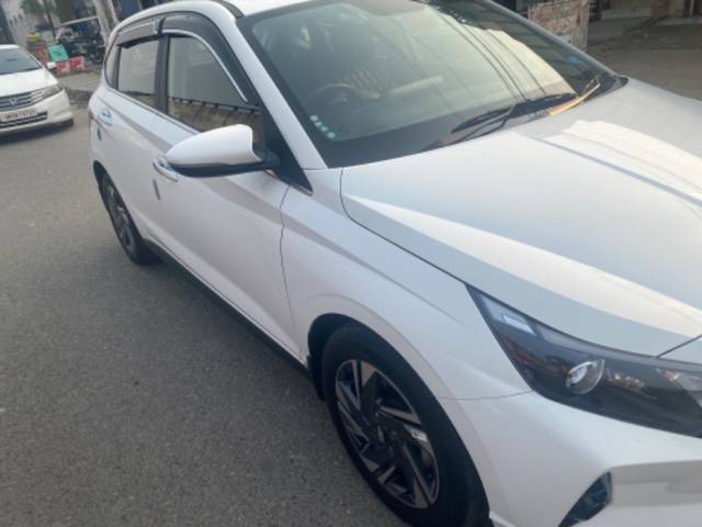 https://images10.gaadi.com/usedgaadi-sellcar/UsedCar/cfad20c2-c2ce-4a9c-b6c0-da54f3e71119/c54ba1bc-37d4-41ab-8208-81f8eed5b457.jpeg?imwidth=6400