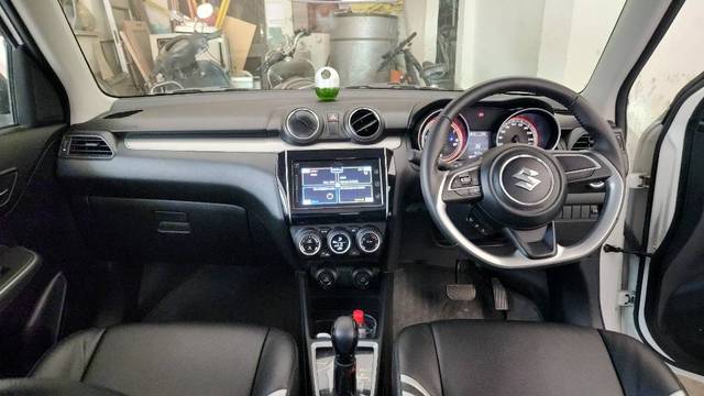 https://images10.gaadi.com/usedgaadi-sellcar/UsedCar/cff57134-b513-45e7-ba6d-1dd999ce546d/b9fc205f-a6d7-4f9d-88f8-bc6708065c67.jpg?imwidth=6402