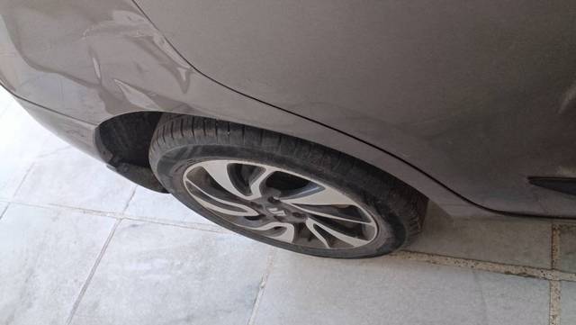 https://images10.gaadi.com/usedgaadi-sellcar/UsedCar/d027ce8e-e12b-47d3-ad61-6720c09ed808/337206db-3d37-48be-a69f-dcf476087d1c.jpg?imwidth=6401