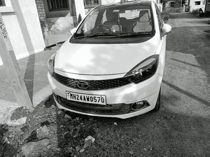 Tata Tiago 1.2 Revotron XZ Plus Dual Tone Tata Tiago 1.2 Revotron XZ Plus Dual Tone