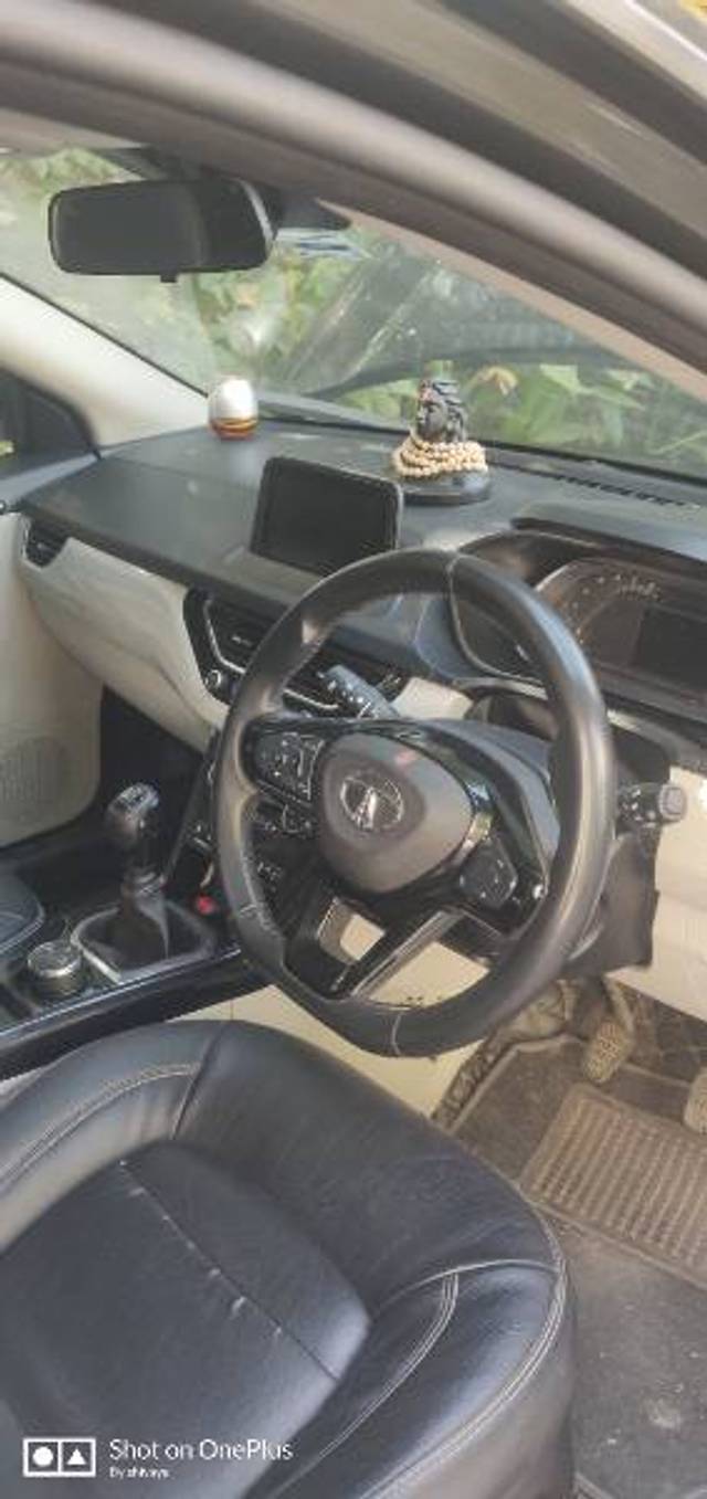 https://images10.gaadi.com/usedgaadi-sellcar/UsedCar/d0642992-6979-4c49-b6da-11010336934b/cc09e9e3-7df5-4b4d-8487-17d954d35dac.jpg?imwidth=6401