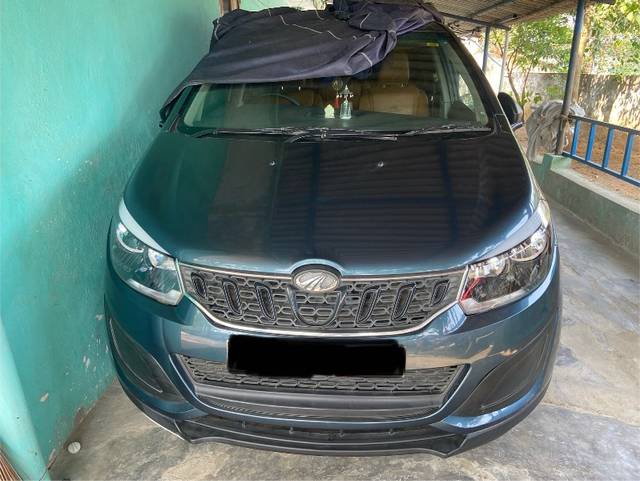 https://images10.gaadi.com/usedgaadi-sellcar/UsedCar/d0878001-5dff-47c1-999a-1bf031d9fd4b/ce20d080-8e42-4f0b-8935-9987b6c0c544.jpeg?imwidth=6400