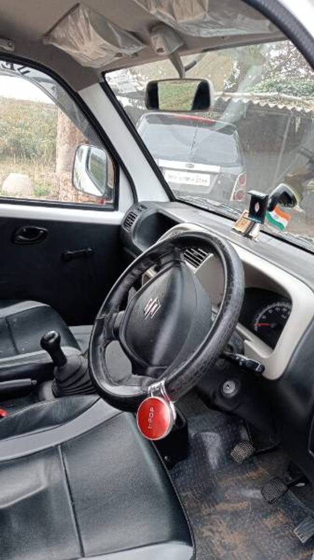 https://images10.gaadi.com/usedgaadi-sellcar/UsedCar/d0c05758-6665-4bec-b118-427b558ca4be/bf1758f2-dd34-48ac-a93b-e23483cd454f.jpg?imwidth=6402