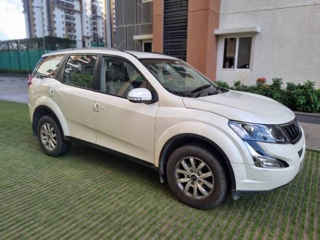 https://images10.gaadi.com/usedgaadi-sellcar/UsedCar/d0d6a3e1-3e7d-4ced-b72f-f507a7ca9b56/9b6e6681-7834-4744-bd2f-aad341ff39b7.jpg?imwidth=6400