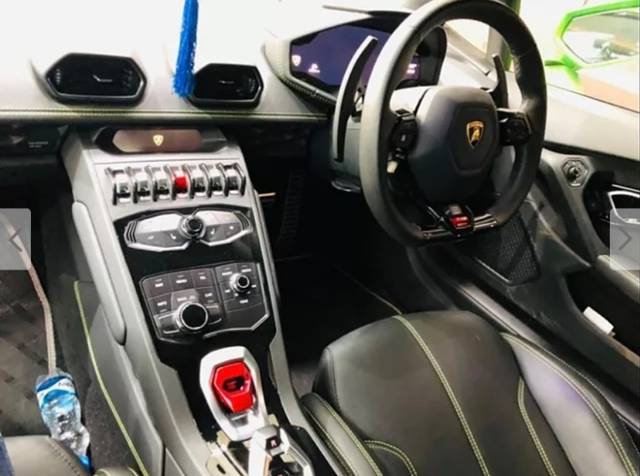 https://images10.gaadi.com/usedgaadi-sellcar/UsedCar/d0ec507f-bf75-4139-bb6b-3bc6e82f3513/7c980d43-e348-4a9f-aa9b-75cec1b72d17.jpeg?imwidth=6401